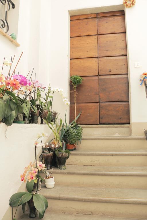 Palazzo San Florido Bed & Breakfast ชิตตา ดิ กัสเตลโล ภายนอก รูปภาพ