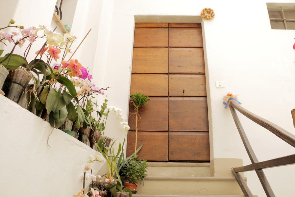 Palazzo San Florido Bed & Breakfast ชิตตา ดิ กัสเตลโล ภายนอก รูปภาพ